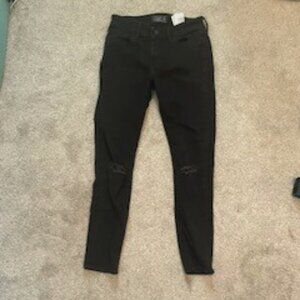 🖤 Abercrombie & Fitch Black Distressed Skinny Jeans